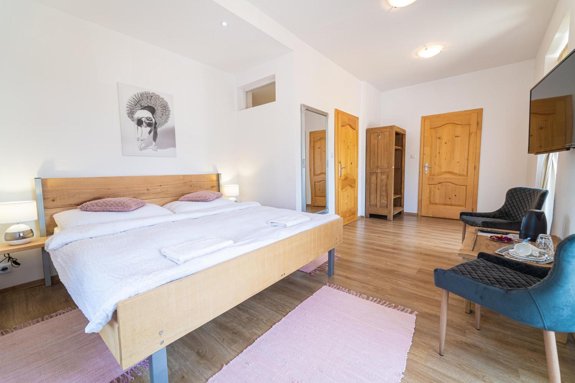 Bed & Breakfast Hugo Plesivec Exterior foto